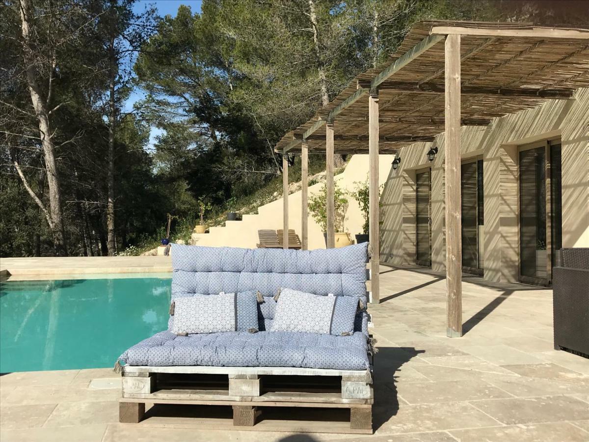 Mas De La Fadeto Bed & Breakfast Les Baux-de-Provence Eksteriør bilde