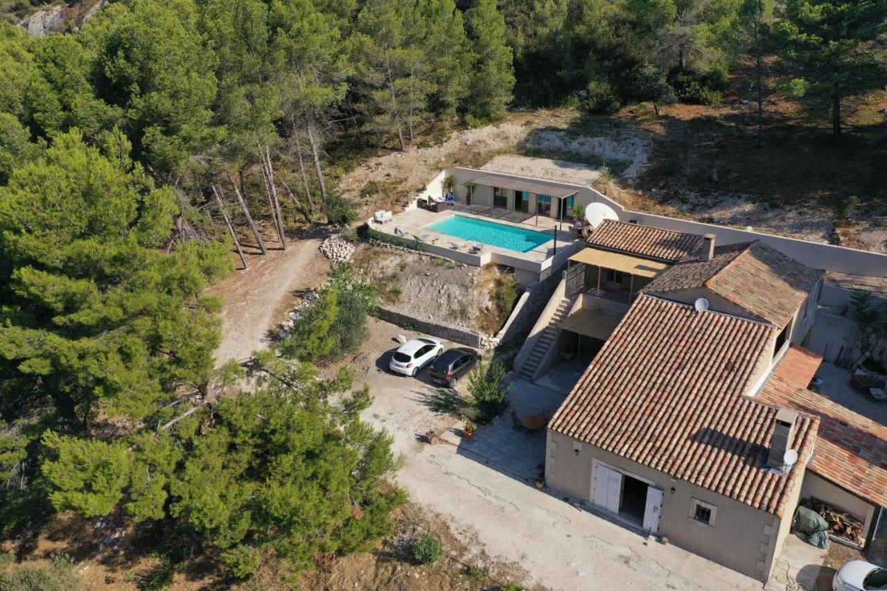 Mas De La Fadeto Bed & Breakfast Les Baux-de-Provence Eksteriør bilde